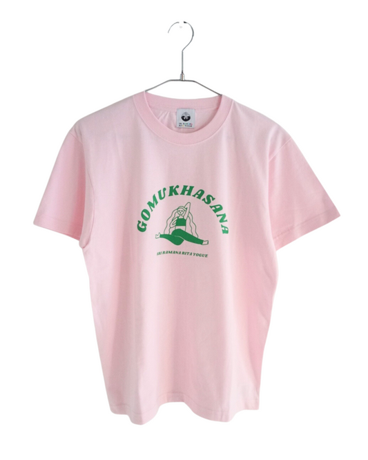 SRI.RAMANA.RITA.YOGUE GOMUKHASANA ゴームカーサナ/牛の顔のポーズ Tシャツ(ピンク×グリーン)