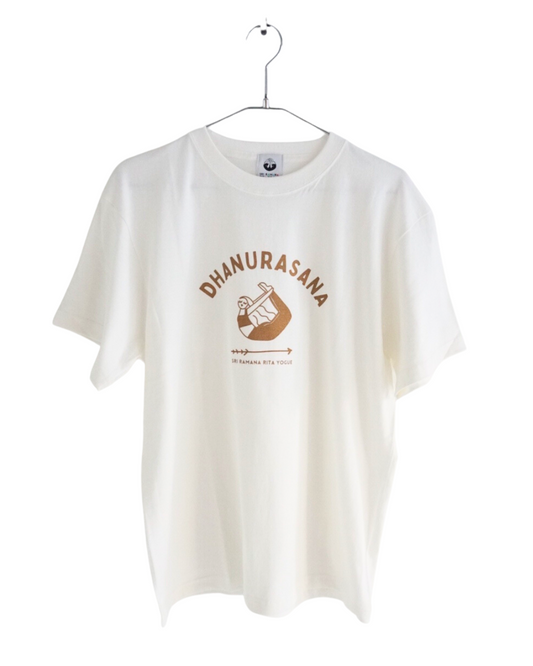 SRI.RAMANA.RITA.YOGUE DHANURASANA /ダヌラーサナ Tシャツ(白×ゴールド)