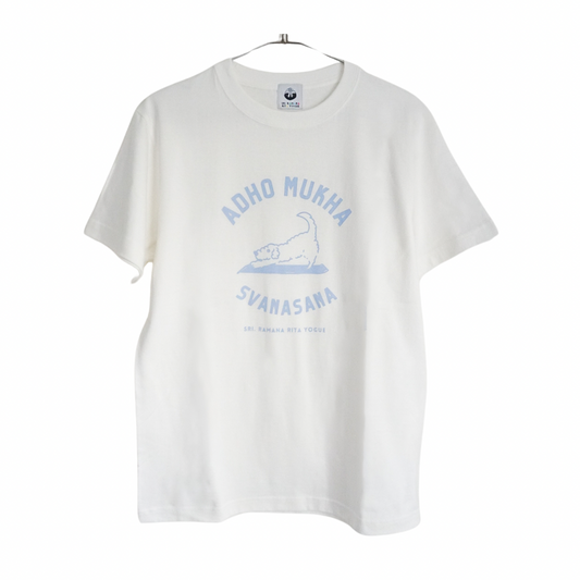 SRI.RAMANA.RITA.YOGUE ADHOMUKHA SVANASANA /ダウンドッグ Tシャツ(オフホワイト×サワーブルー)