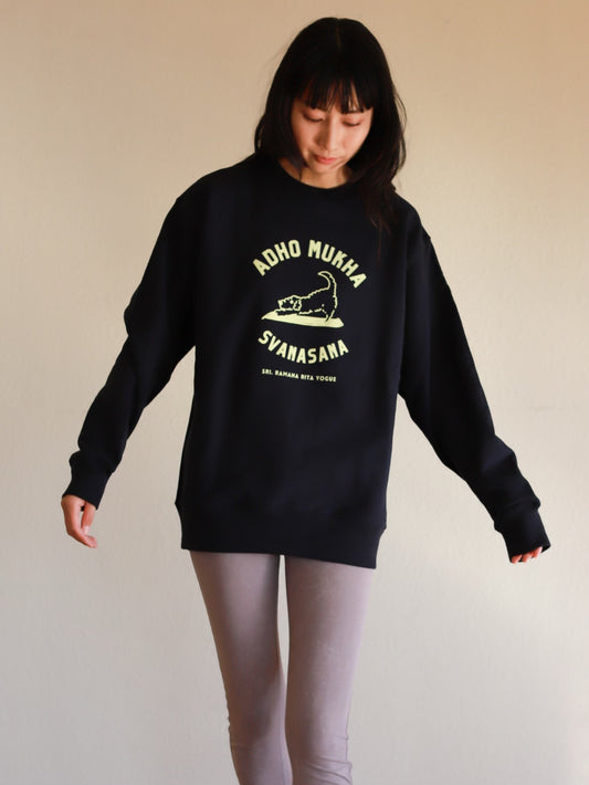 SRI.RAMANA.RITA.YOGUE/ADHO MUKHA SVANASANA スウェット(ダークネイビー×ライトイエロー)