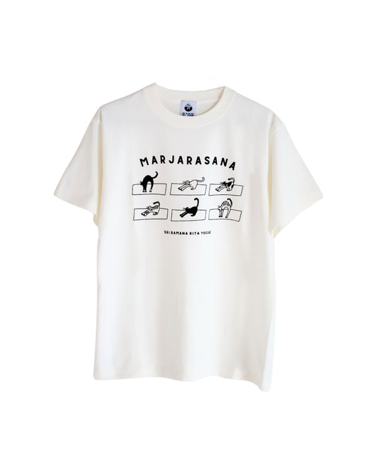 SRI.RAMANA.RITA.YOGUE MARJARASANA 猫のポーズ Tシャツ(白×黒)