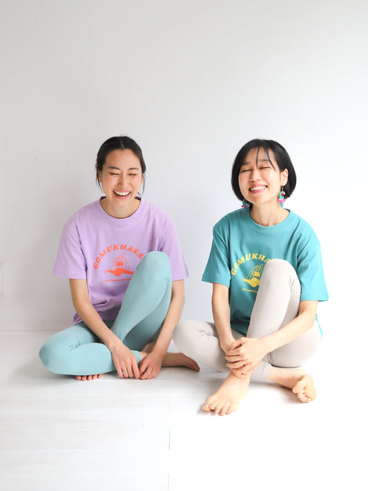 SRI.RAMANA.RITA.YOGUE GOMUKHASANA ゴームカーサナ/牛の顔のポーズ(パープル×オレンジ)