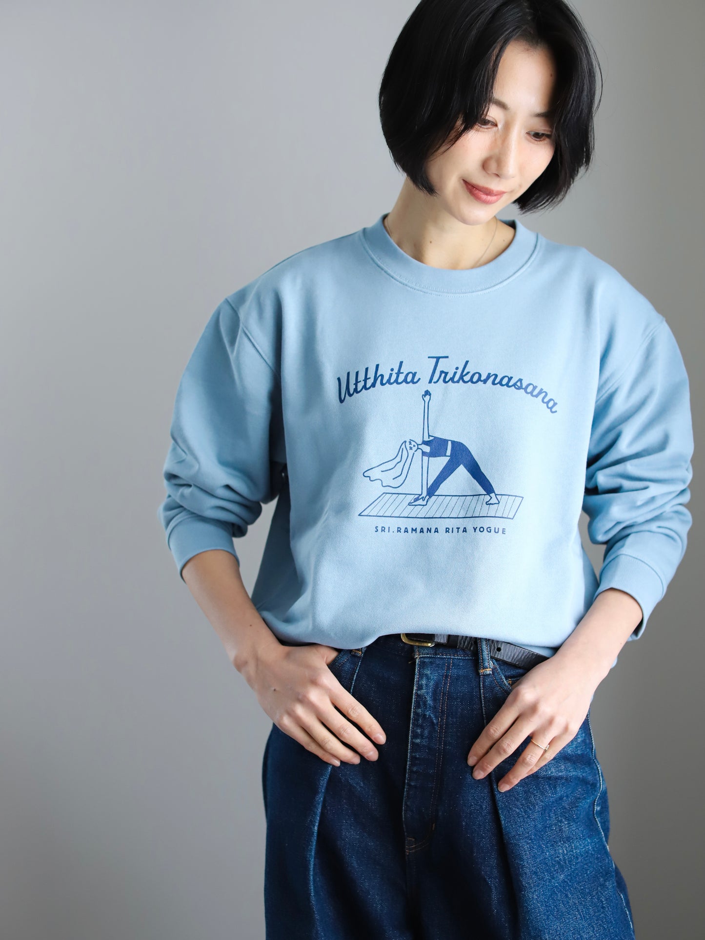 SRI.RAMANA RITA YOGUE Utthita Trikonasana ライトスウェット(くすみブルー×ネイビー)