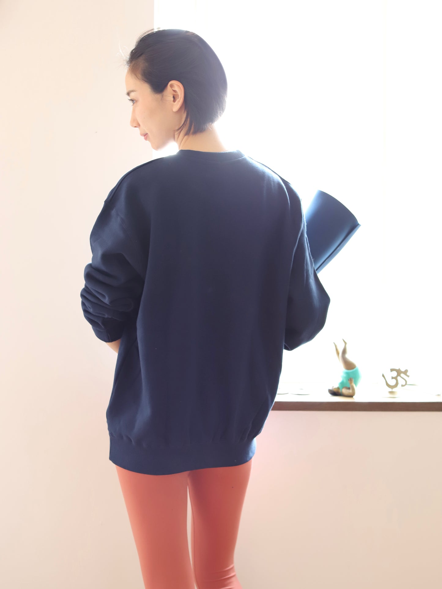SRI.RAMANA RITA YOGUE Utthita Trikonasana ライトスウェット(ネイビー×ベージュ)