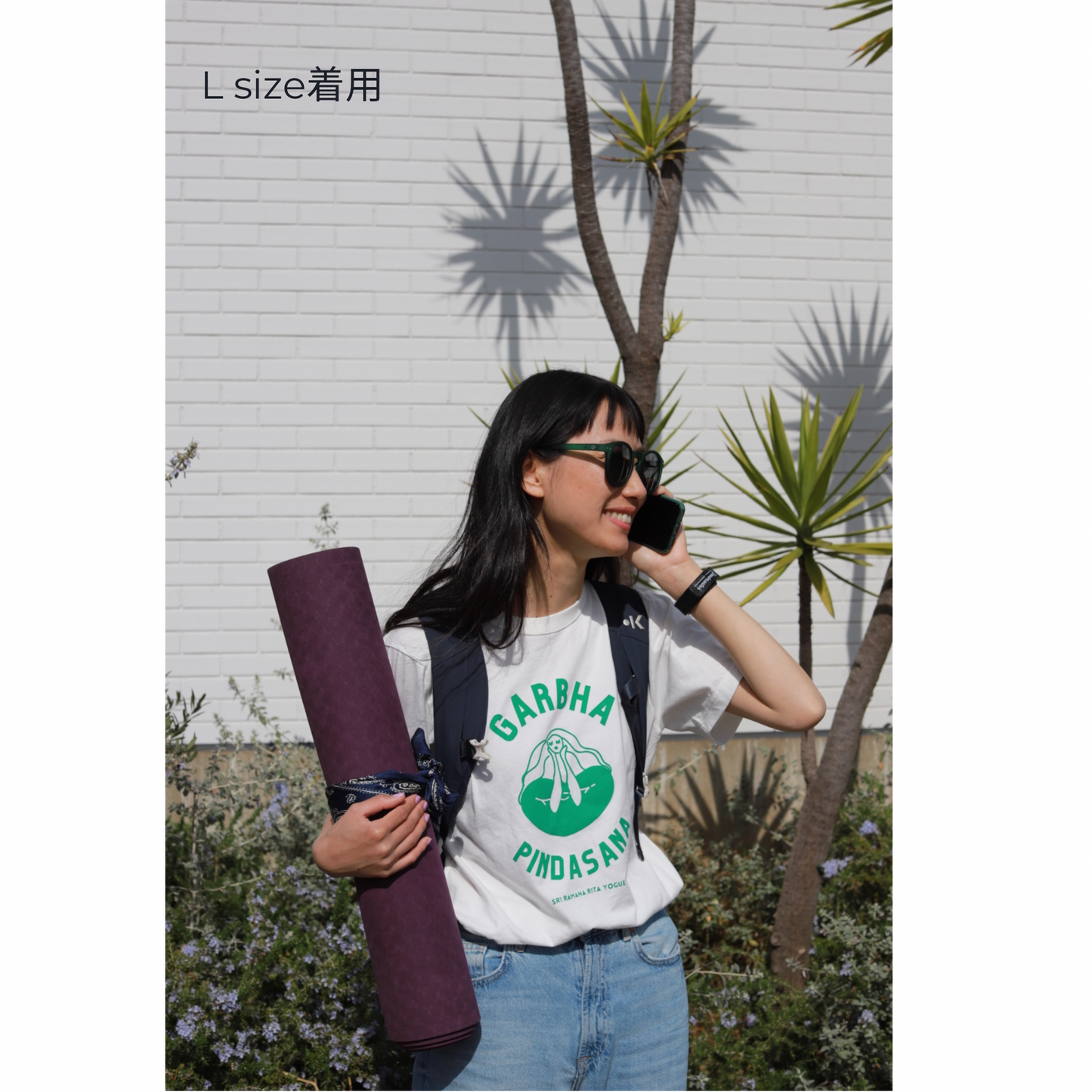 SRI.RAMANA.RITA.YOGUE／GARBHA PINDASNA Tシャツ（白× グリーン）