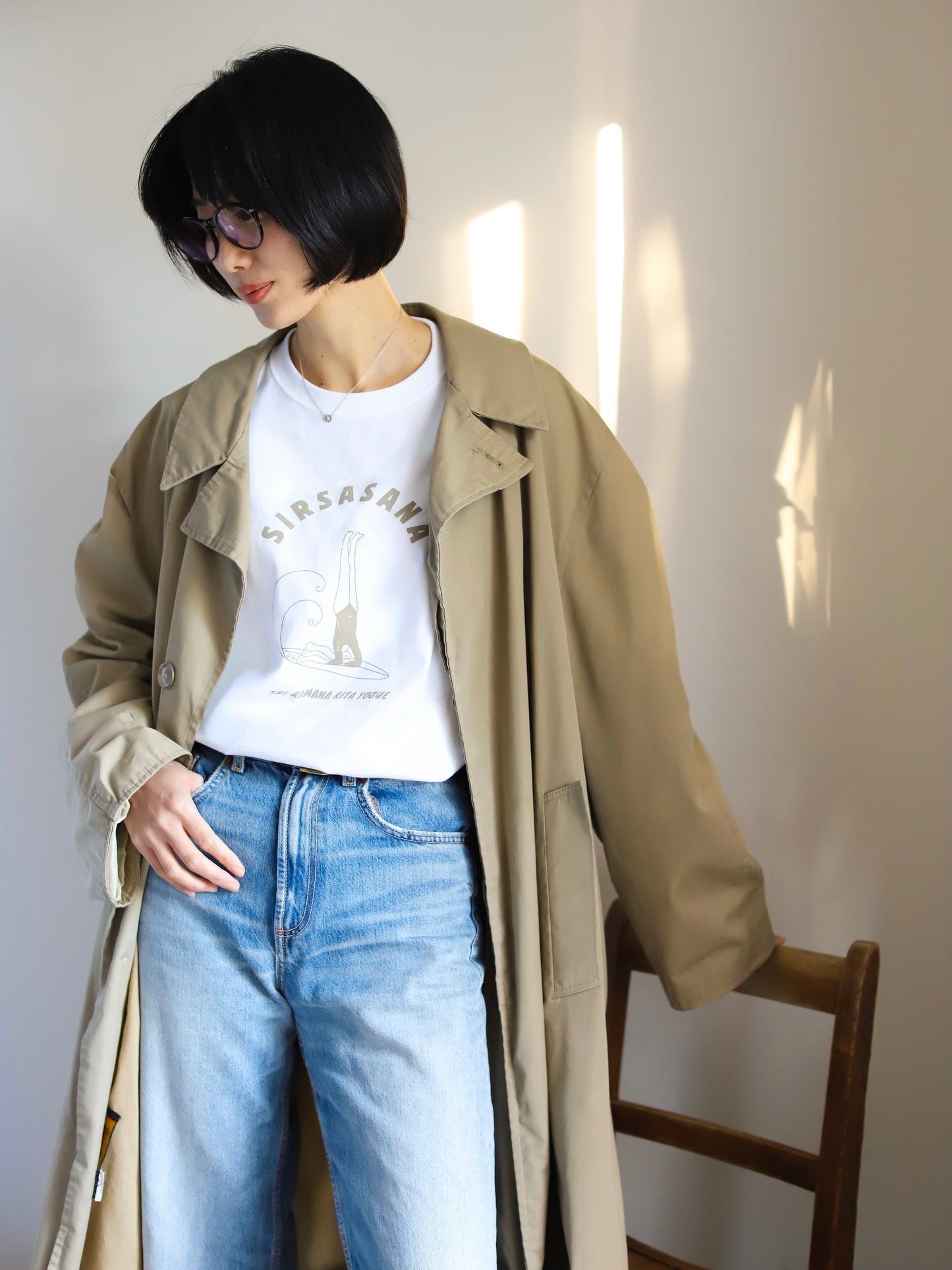 SRI.RAMANA RITA YOGUE SIRSASANA ロングTシャツ（ホワイト×ウォームグレー）
