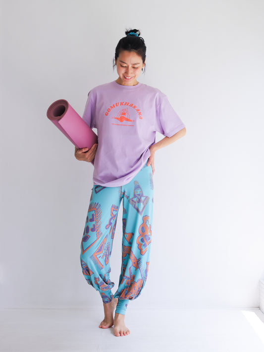 SRI.RAMANA.RITA.YOGUE  GOMUKHASANA　  ゴームカーサナ／牛の顔のポーズ(パープル×オレンジ）