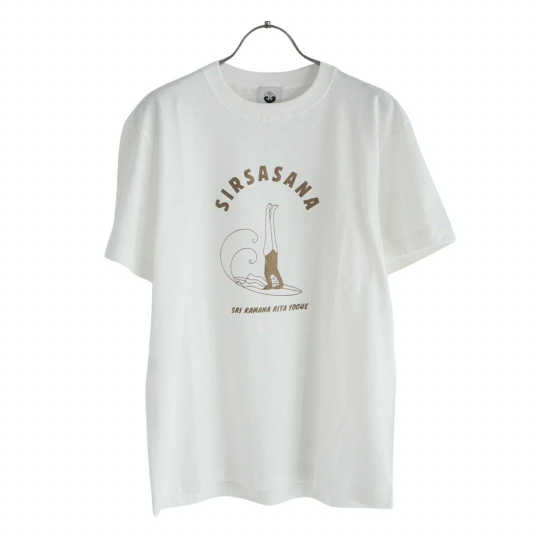 SRI.RAMANA.RITA.YOGUE SIRSASANA Tシャツ（オフホワイト×ゴールド）